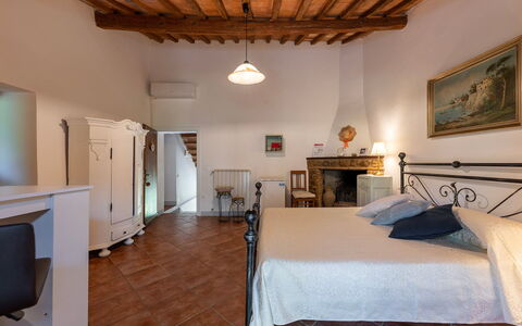 Il Pratone 12: Möbel, Wand, Flooring, Interior Design, Fussboden, Decke, Schlafzimmer, Zimmer, Bett, Zuhause
