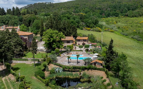 Villa Loredana 12: Estate, Hütte, Garten, Landscaping, Hazienda, Resort, Hinterhof, Villa, Garten, Gartenmöbel