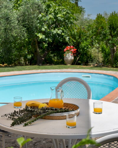 Casa Paggetti 8: Möbel, Gartenmöbel, Tabelle, Stuhl, Schwimmbad, Tisch Im Freien, Resort, Küche & Esszimmer Tisch, Eco Hotel, Schatten