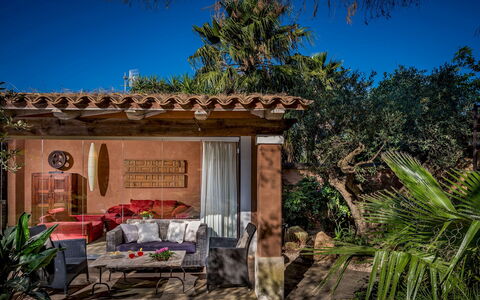 Villa Antura 4: Garten, Zuhause, Blumentopf, Hinterhof, Schatten, Resort, Hütte, Eco Hotel, Landscaping