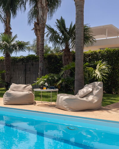Villa Carrubo 4: Schwimmbad, Resort, Freizeit, Eco Hotel, Gartenmöbel, Schatten, Urlaub, Landscaping
