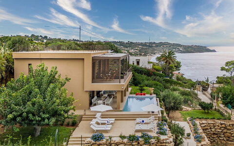 Villa Mulberry 10: Resort, Schwimmbad, Wohngebiet, Zuhause, Estate, Eco Hotel, Balkon, Wohnung, Villa, Küste