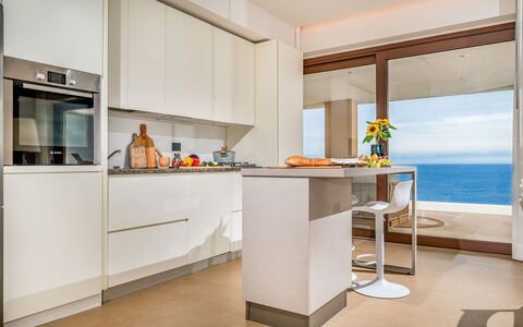Villa Mulberry 10: Möbel, Interior Design, Flooring, Fussboden, Küche, Holz, Decke, Wohnung, Küchengerät, Cabinetry