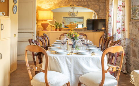 Casale delle Farfalle 12: Möbel, Interior Design, Tabelle, Holz, Stuhl, Esszimmer, Küche & Esszimmer Tisch, Textil, Beleuchtung, Zimmer