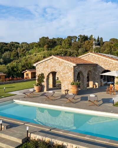 Villa la Casina 4: Estate, Hütte, Bauernhaus, Hazienda, Schwimmbad, Villa, Villa, Resort, Landscaping, Hof