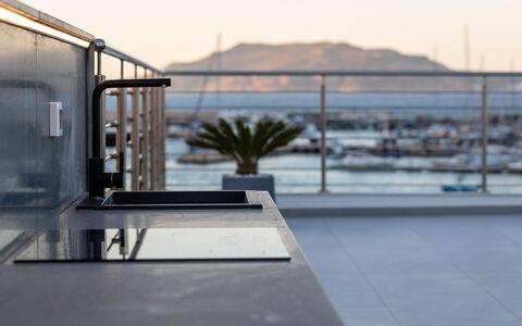 Dimora Egadina Giovanni 4+4: Verbundwerkstoff, Küche, Countertop, Stahl, Balkon, Aluminium, Spüle