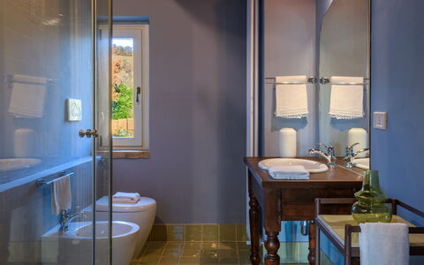 Dimora dei Sogni 7+1: Interior Design, Wand, Möbel, Badezimmer, Armatur, Flooring, Fussboden, Bad Sink, Beleuchtung, Decke