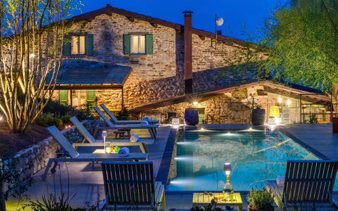 Dimora dei Sogni 7+1: Blau, Schwimmbad, Resort, Zuhause, Die Architektur, Wohngebiet, Haus, Estate, Hütte, Eco Hotel