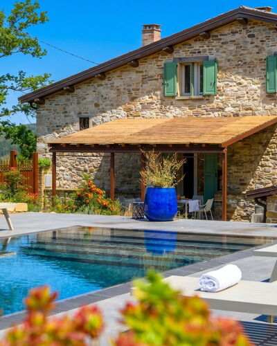 Dimora dei Sogni 7+1: Schwimmbad, Resort, Gartenmöbel, Zuhause, Eco Hotel, Estate, Hütte, Garten, Stuhl, Villa
