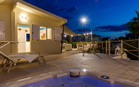 Casetta del Pescatore 4: Zuhause, Wohnung, Hotel, Resort, Stuhl, Zimmerpflanze, Schwimmbad, Villa