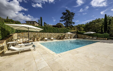 Podere Vernine di Sotto 14: Schwimmbad, Resort, Water Feature, Flagstone, Landscaping, Garten, Eco Hotel, Villa, Gartenmöbel, Fliese