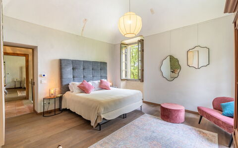 Tenuta Schiavon Barrero 12: Möbel, Interior Design, Wand, Schlafzimmer, Flooring, Bett, Fussboden, Holz, Decke, Zuhause