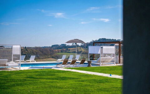 Villa Oxa 12+2: Schwimmbad, Gartenmöbel, Sonnenliege, Rasen, Garten, Schatten, Resort, Landscaping, Eco Hotel, Garten