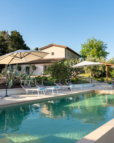 Il Poggione 10: Schwimmbad, Wohngebiet, Regenschirm, Estate, Resort, Schatten, Landscaping, Hazienda, Garten, Gartenmöbel
