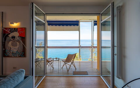 La Scogliera di Sori 5+1: Holz, Möbel, Fussboden, Meer, Stuhl, Ozean, Balkon, Glas, Holzbeize, Hartholz