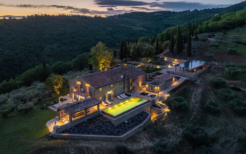 Tenuta Santa Cristina 10: Estate, Eco Hotel, Resort, Villa, Villa, Schwimmbad, Landscaping, Bauernhaus, Hof, Bergdorf