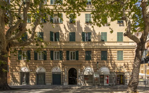 La Terrazza in Centro, Genova: Gebäude, Stadt, Fassade, Die Architektur, Nachbarschaft, Wohnung, Eigentumswohnung, Urban Design, Mischnutzung, Hotel