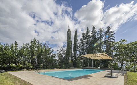 Casa Clara Pool, Casole Elsa, Monti: Blau, Schwimmbad, Schatten, Garten, Landscaping, Immergrün, Lärche, Eco Hotel