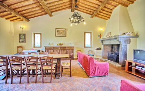 Poggio Conca: Zimmer, Eigentum, Gebäude, Möbel, Interior Design, Decke, Haus, Fussboden, Grundeigentum, Estate