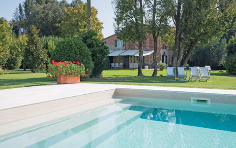 Villa Fontine: Eigentum, Schwimmbad, Haus, Zuhause, Grundeigentum, Wohngebiet, Gebäude, Estate, Die Architektur, Villa