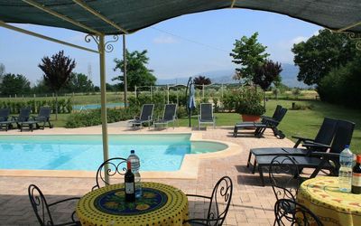 La Mucchia: Eigentum, Schwimmbad, Terrasse, Zuhause, Schatten, Gebäude, Grundeigentum, Estate, Haus, Resort
