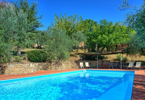 La Selva: Schwimmbad, Eigentum, Natürliche Landschaft, Grundeigentum, Freizeit, Baum, Zuhause, Estate, Haus, Hinterhof