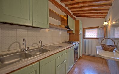 San Donnino 1: Eigentum, Countertop, Zimmer, Cabinetry, Küche, Sinken, Möbel, Gebäude, Haus, Fussboden