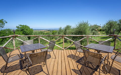 Villa Amadeo: Eigentum, Grundeigentum, Landschaft, Baum, Ländliches Gebiet, Haus, Freizeit, Tabelle, Urlaub, Gebäude