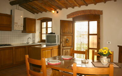 Il Pesco: Möbel, Holz, Interior Design, Flooring, Cabinetry, Decke, Zimmer, Fussboden, Küche, Countertop