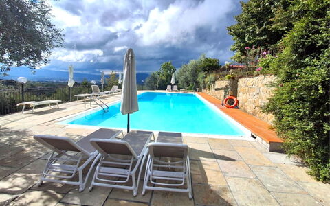 La Greppia: Schwimmbad, Resort, Gartenmöbel, Eco Hotel, Ferienort, Hotel, Hazienda, Villa, Sonnenliege, Thermae