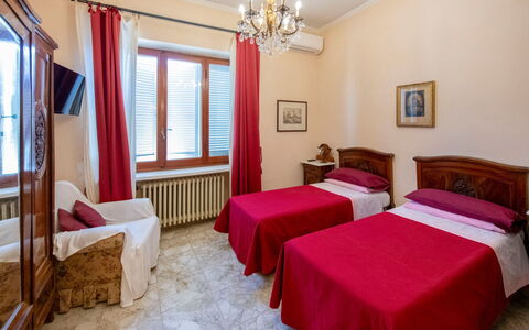 Casa Grion: Interior Design, Wohnung, Fussboden, Möbel, Schlafzimmer, Zimmer, Bett, Bilderrahmen, Decke, Bettdecke