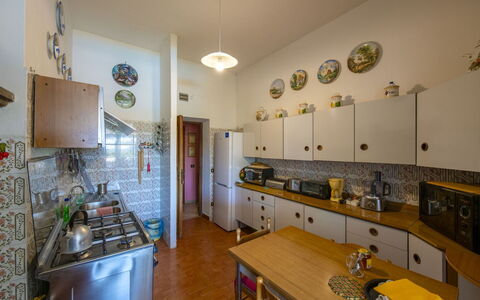 Casa Grion: Flooring, Interior Design, Möbel, Zimmer, Decke, Fussboden, Major Appliance, Küche, Küchengerät, Cabinetry
