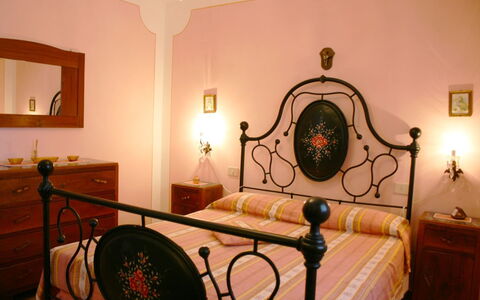 Podere San Bono: Zimmer, Eigentum, Möbel, Interior Design, Gebäude, Haus, Schlafzimmer
