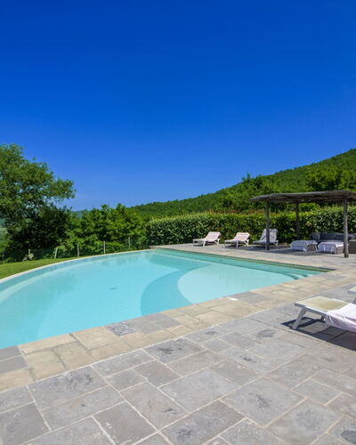 Torre di Vignale: Hügel, Schwimmbad, Gebirge, Gartenmöbel, Eco Hotel, Flagstone, Resort, Grat, Landscaping, Tropen