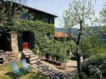 Farmhouse with shared swimmingpool Tuscany