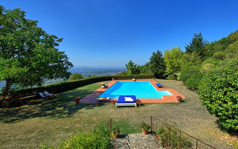 Gellino: Eigentum, Schwimmbad, Natürliche Landschaft, Haus, Grundeigentum, Estate, Urlaub, Freizeit, Baum, Sommer