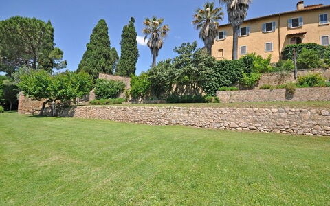 Il Principe: Eigentum, Rasen, Gras, Estate, Grundstueck, Grundeigentum, Garten, Garten, Haus, Gebäude