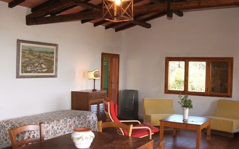 Casamare: Zimmer, Eigentum, Möbel, Decke, Gebäude, Interior Design, Wohnzimmer, Haus, Strahl, Holz