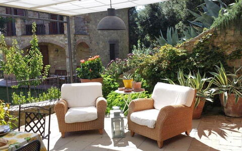Villa Nova: Eigentum, Terrasse, Möbel, Wicker, Zimmer, Gebäude, Hinterhof, Zuhause, Interior Design, Grundeigentum