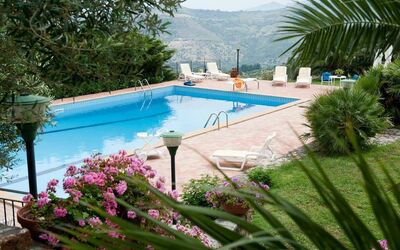 Ivoni - Campofelice di Roccella, Sizilien, Italien - Ivoni 2