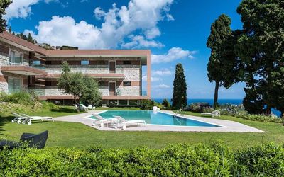 Isola Bella: Eigentum, Gebäude, Estate, Haus, Grundeigentum, Die Architektur, Wohngebiet, Schwimmbad, Zuhause, Resort