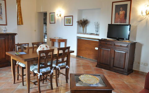 Le Querce Di Campocane: Zimmer, Möbel, Eigentum, Gebäude, Esszimmer, Tabelle, Interior Design, Fussboden, Haus, Grundeigentum