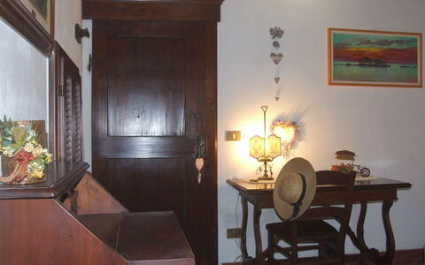 Appartamento Le Volte: Zimmer, Eigentum, Möbel, Interior Design, Gebäude, Haus, Tabelle, Esszimmer, Fussboden, Grundeigentum